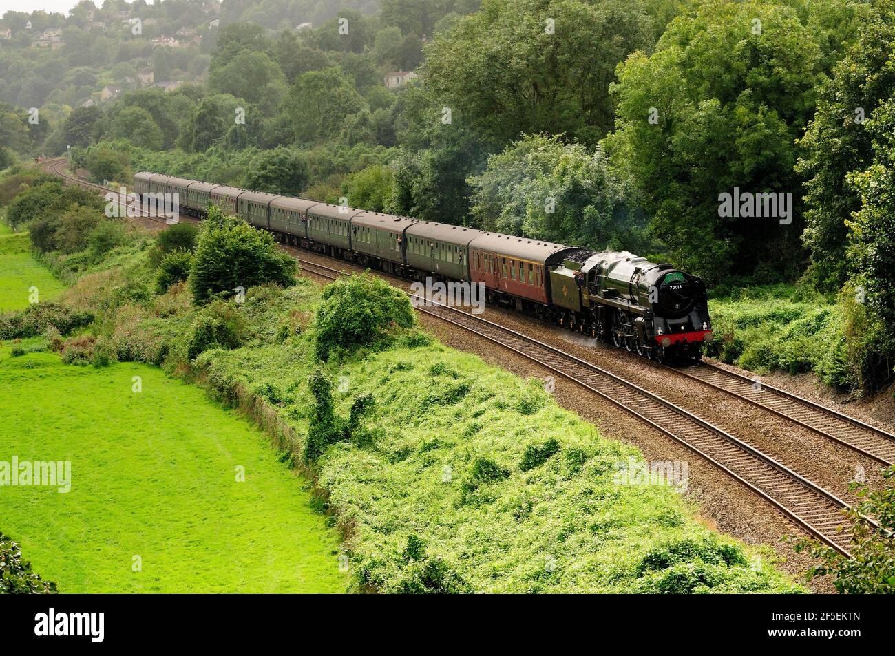 BR Standard class pacific No 70013 Oliver Cromwell approaching Dundas aqueduct near Monkton Combe with the Cathedrals Express to Bristol. 11.09.2008. Stock Photo