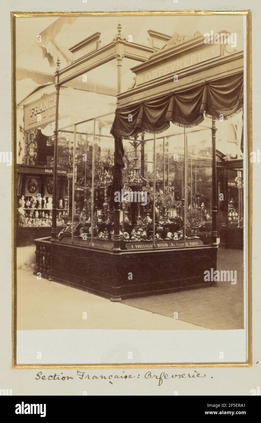 Section Française, Orfévrerie. Léon & Lévy (French, active 1864 - 1913 or 1920) Stock Photo