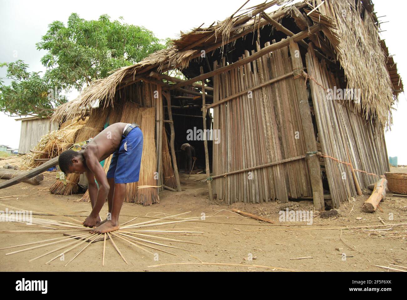 Basket weaving craft art hires stock photography and images Alamy