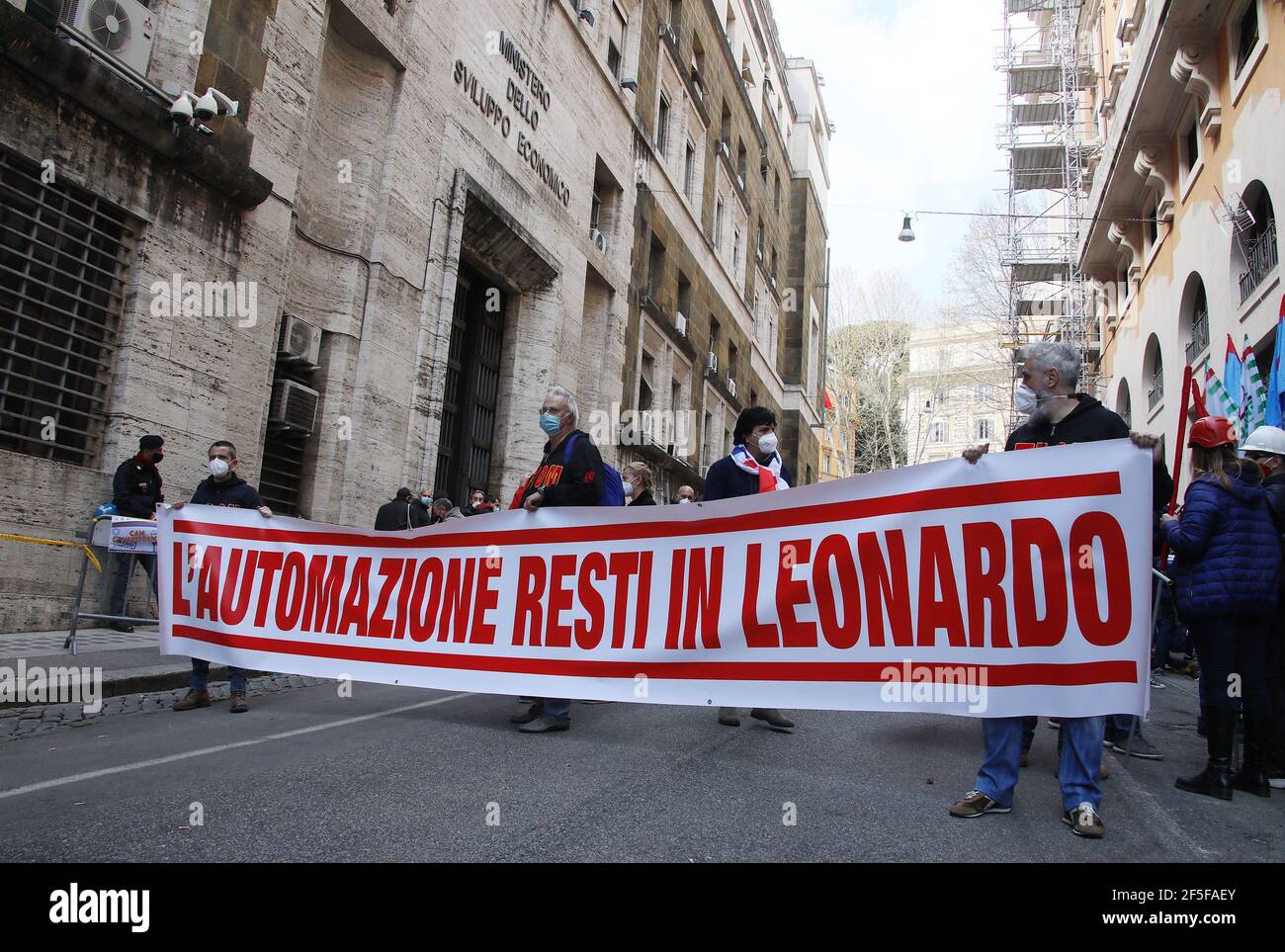 Rome, Italy. 26th Mar, 2021. Rome, Presidium of metalworkers CGIL CISL UIL of companies in crisis before the Ministry of Economic Development. Pictured: Credit: Independent Photo Agency/Alamy Live News Stock Photo