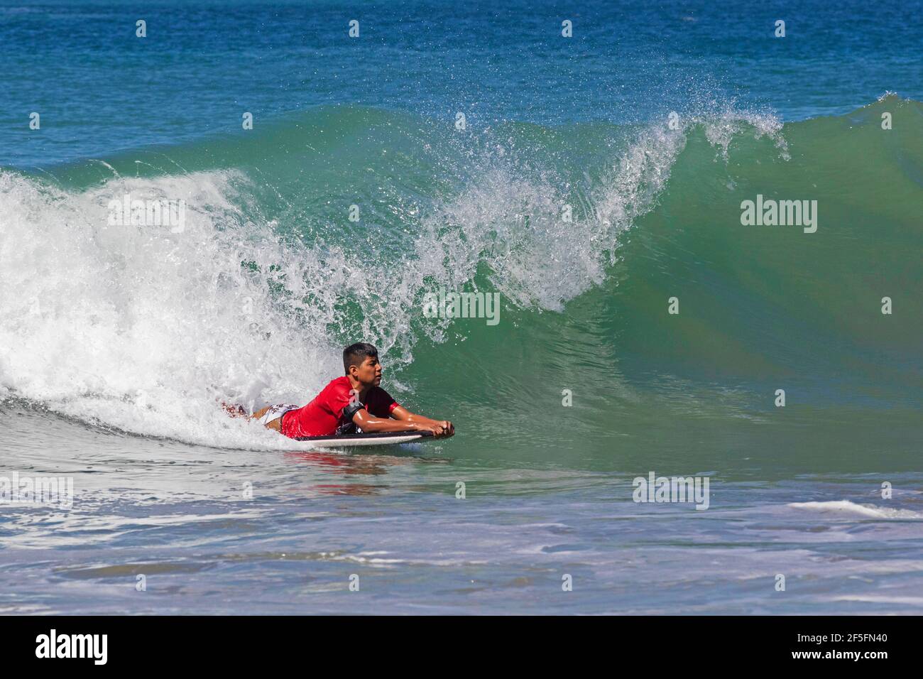 Bodyboard surfing hi-res stock photography and images - Alamy