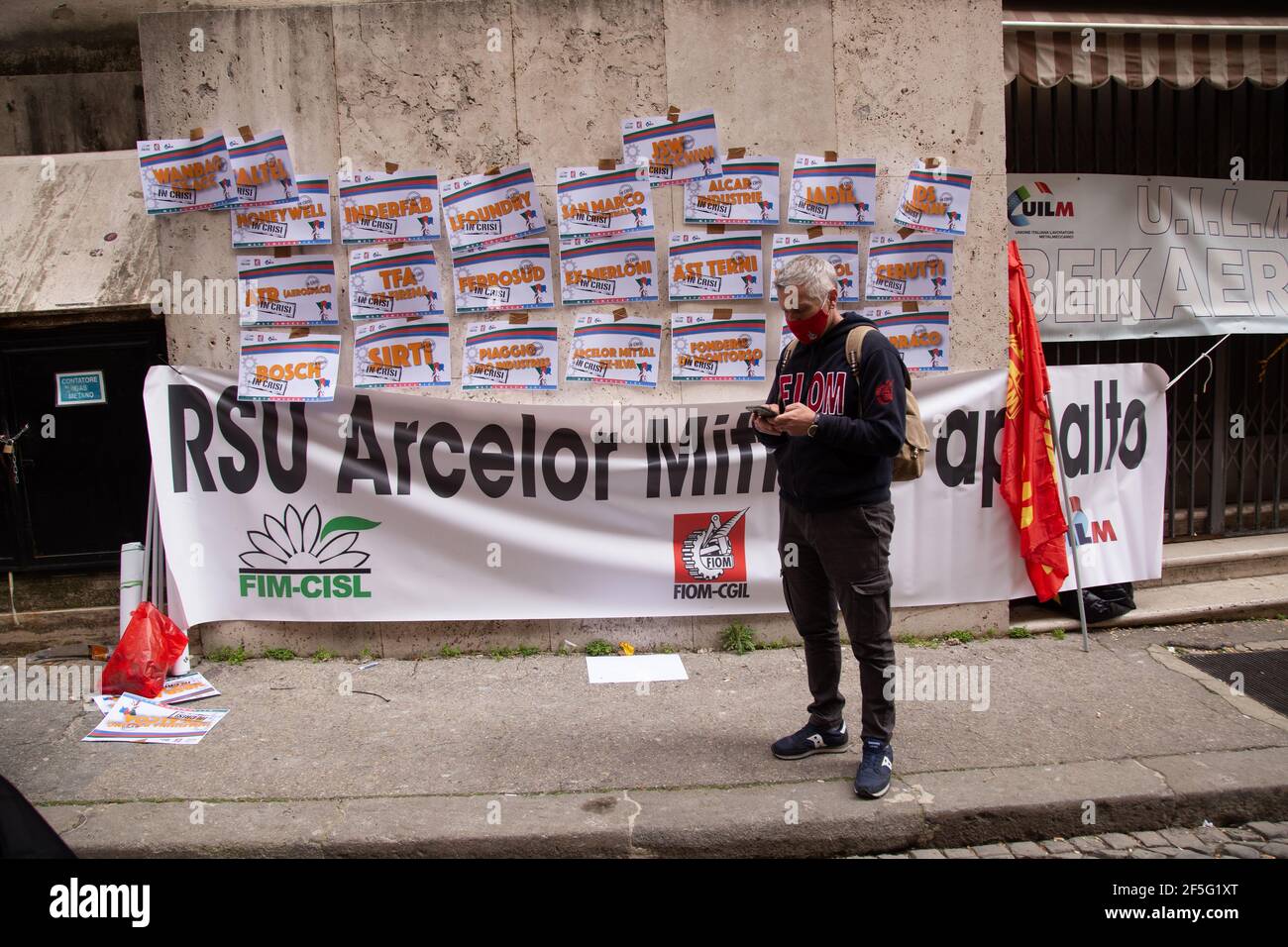 Rome, Italy. 26th Mar, 2021. (3/26/2021) Demonstration in front of the MiSE in Rome organized by FIOM to ask for the extension of blocking of layoffs in ItalyDemonstration in front of MiSE in Rome organized by FIOM to ask for extension of blocking of layoffs due to economic crisis due to Covid-19 pandemic. (Photo by Matteo Nardone/Pacific Press/Sipa USA) Credit: Sipa USA/Alamy Live News Stock Photo