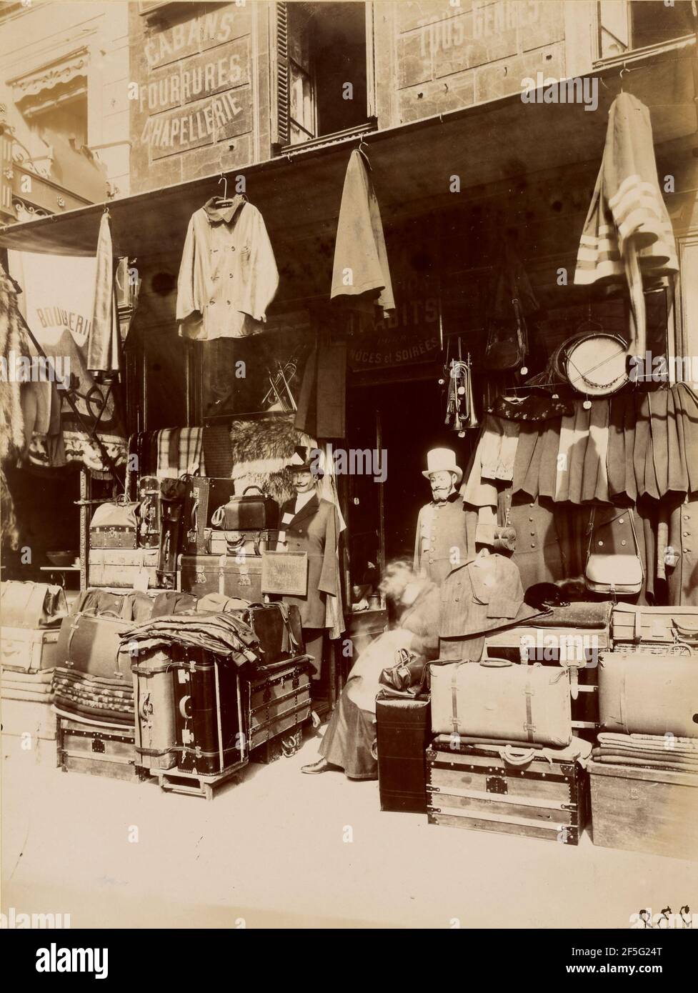 Boutique - rue du Petit Thomas. Eugène Atget (French, 1857 - 1927) Stock Photo