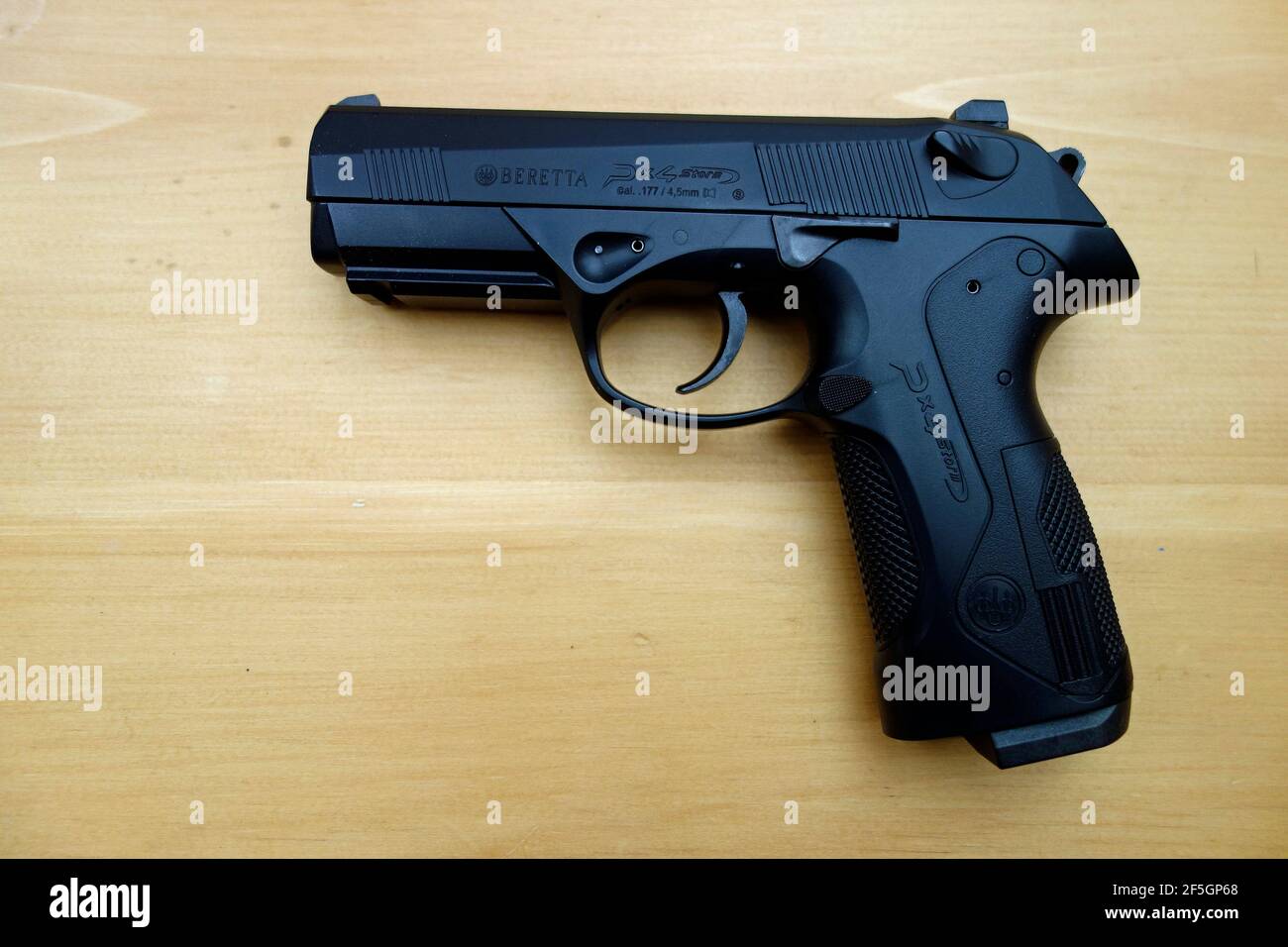 A Beretta PX4 storm replica handgun that shoots pellets by CO2 cartridge Stock Photo