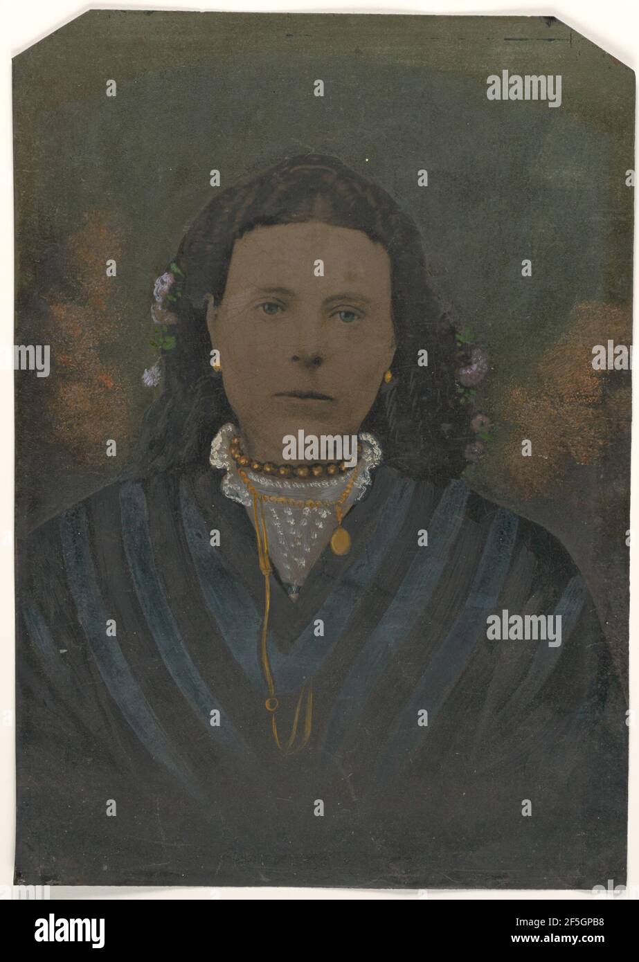 Vintage woman 1800s portrait hi-res stock photography and images - Alamy