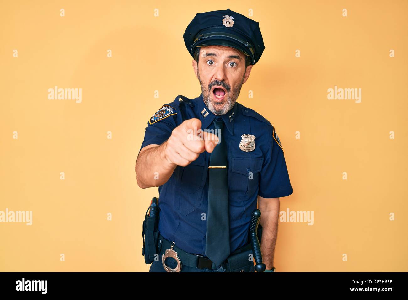 Unhappy police officer hi-res stock photography and images - Page 5 - Alamy, image size:1300x956