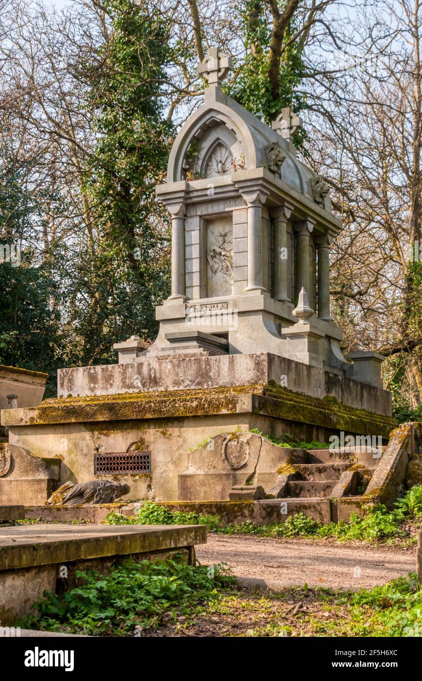 Grave of John Allan, 1867, is most expensive monument at Nunhead Cemetery. Probably designed by his son, it is based on the Payava tomb at Xanthos. Stock Photo