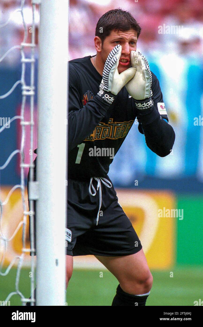 Tony Meola of the New York New Jersey Metrostars Stock Photo Alamy