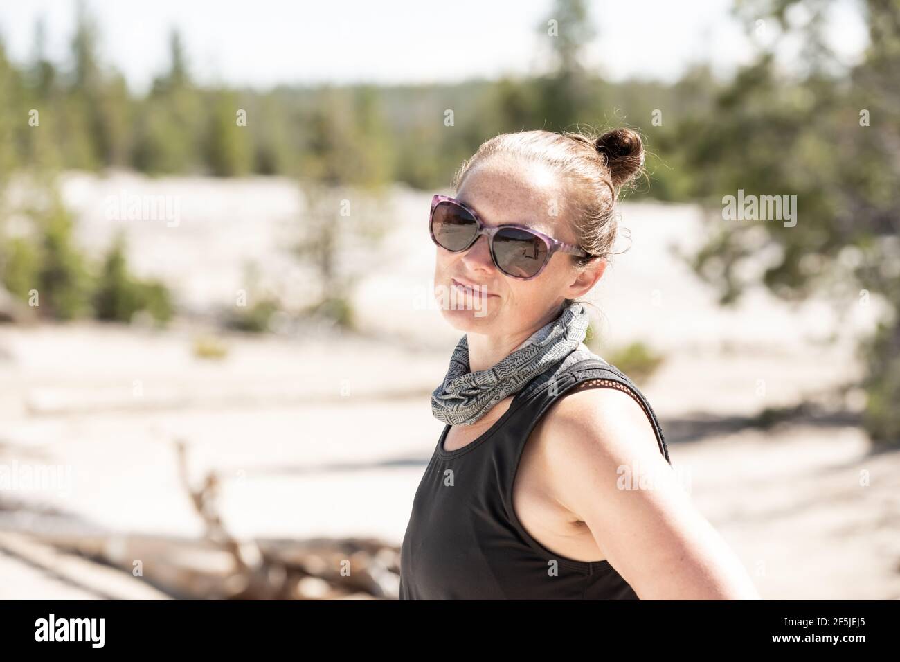 Outdoor hiking black woman hi-res stock photography and images - Alamy