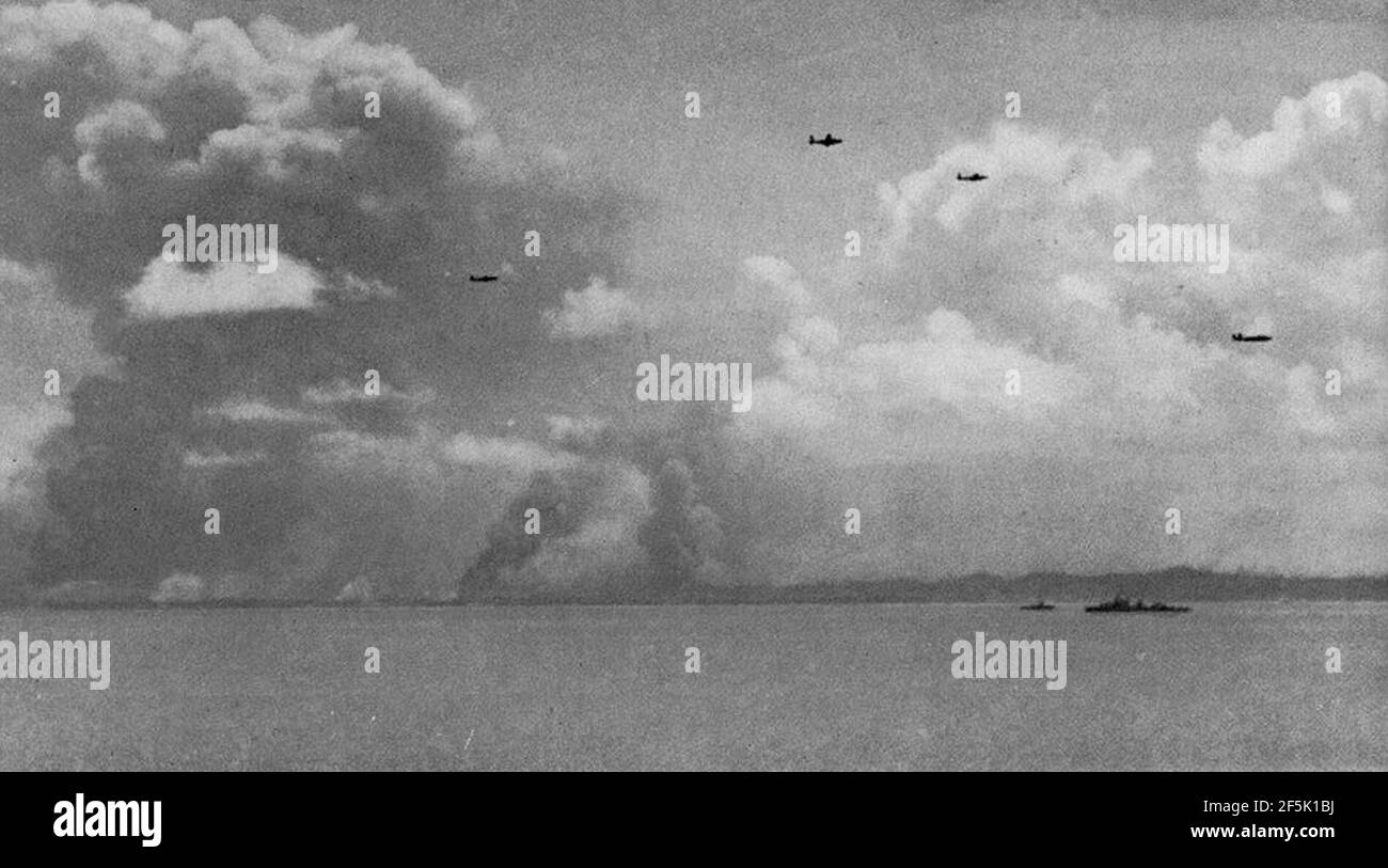 RAAF B-25s attack Balikpapan 1945 Stock Photo - Alamy