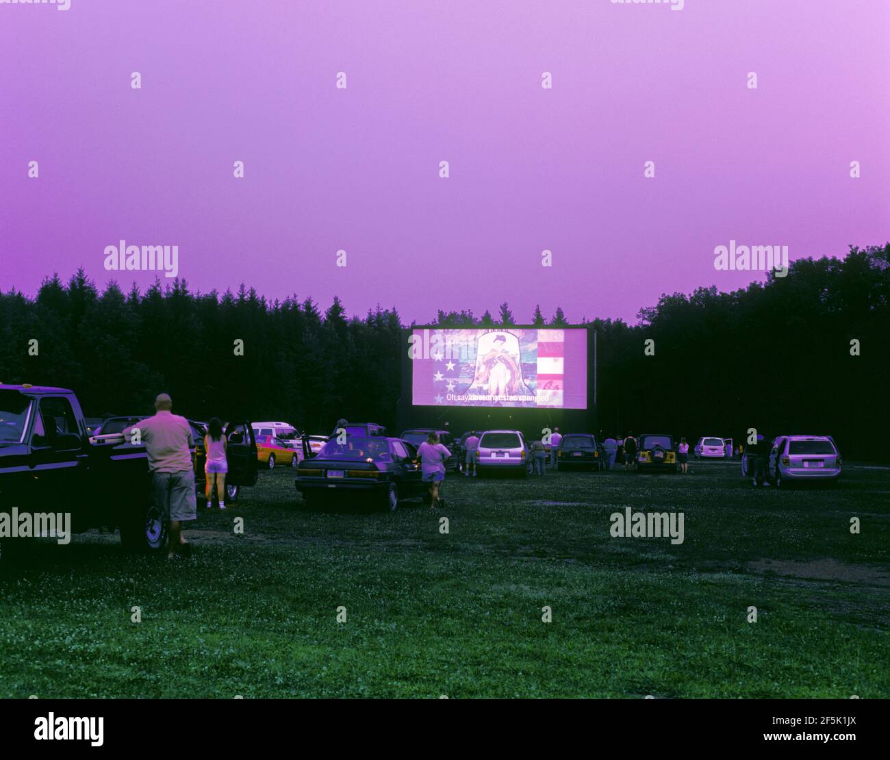 Drive in theatre historical hires stock photography and images Alamy