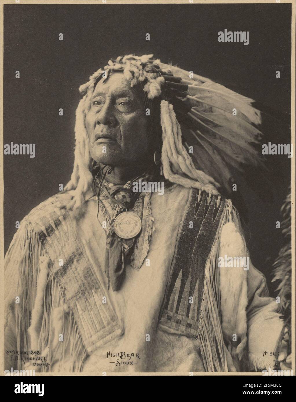 Bear sioux hi-res stock photography and images - Alamy