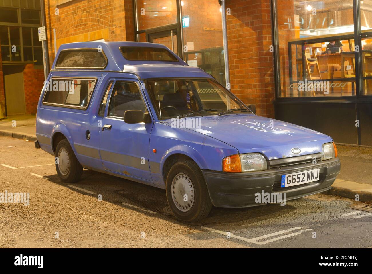 1999 Ford Escort Chairman with Gowrings adapted for wheelchairs. Seen here parked in Leeds City Centre. Stock Photo