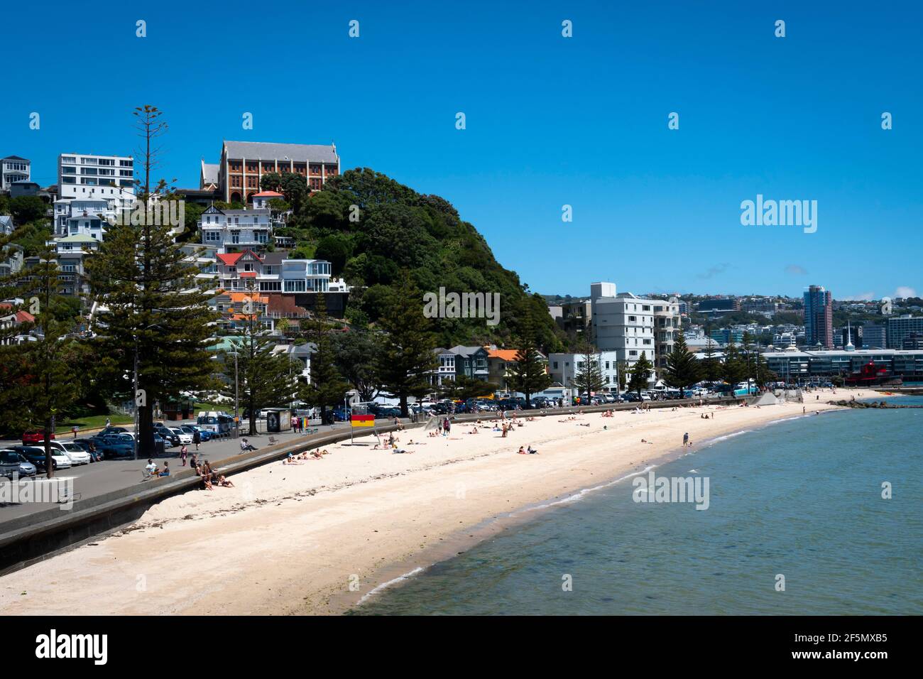 Central city beach, Oriental Bay, Wellington, North Island, New Zealand Stock Photo