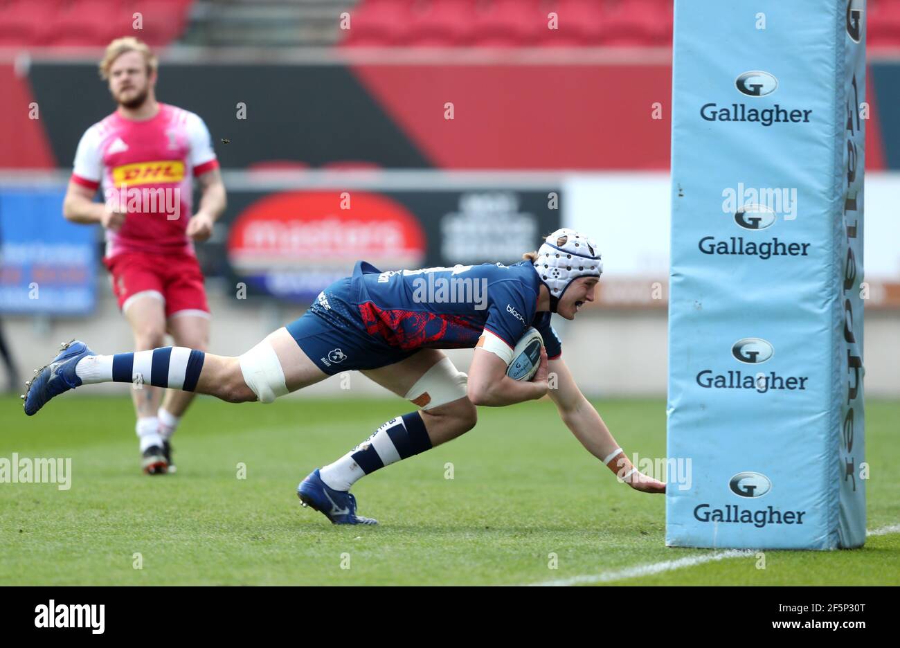 Bristol Bears' Fitz Harding scores his sides second try during the ...