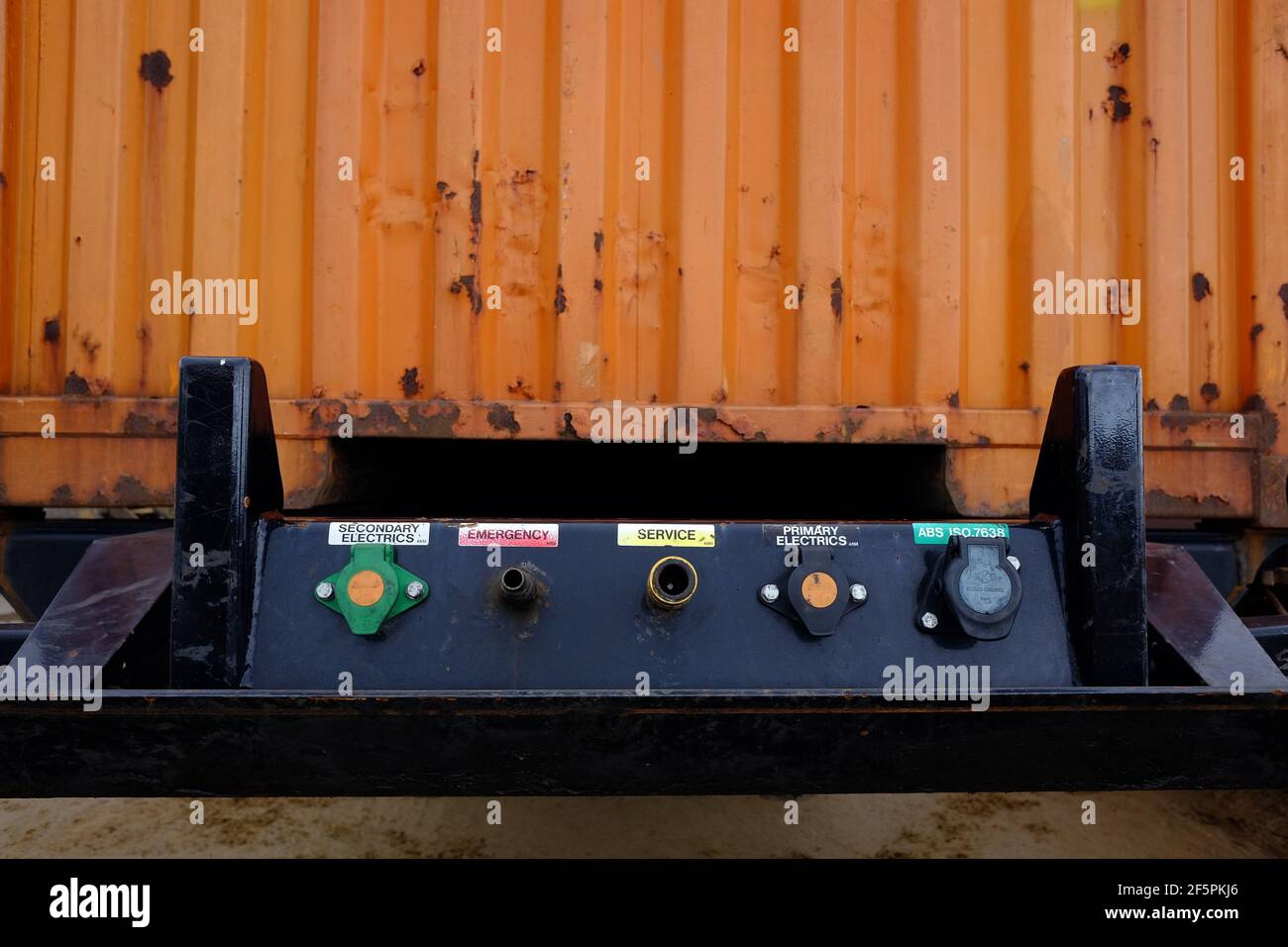 Articulated trailer hires stock photography and images Alamy