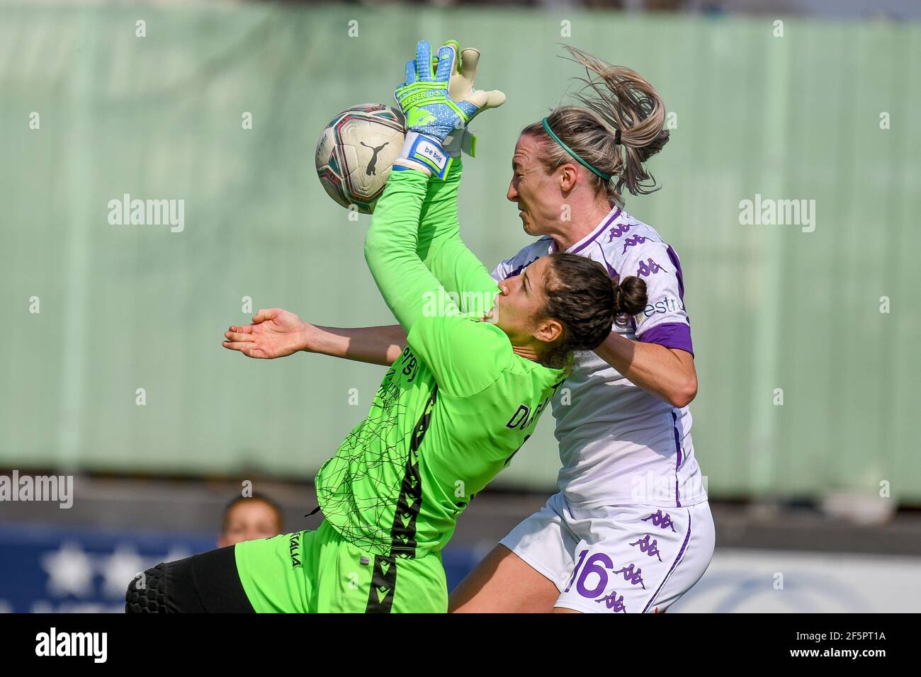 Katja Schroffenegger Fiorentina Femminile Acf Fiorentina Femminile  Florentia San Gimignano – Stock Editorial Photo © livephotosport #414128396