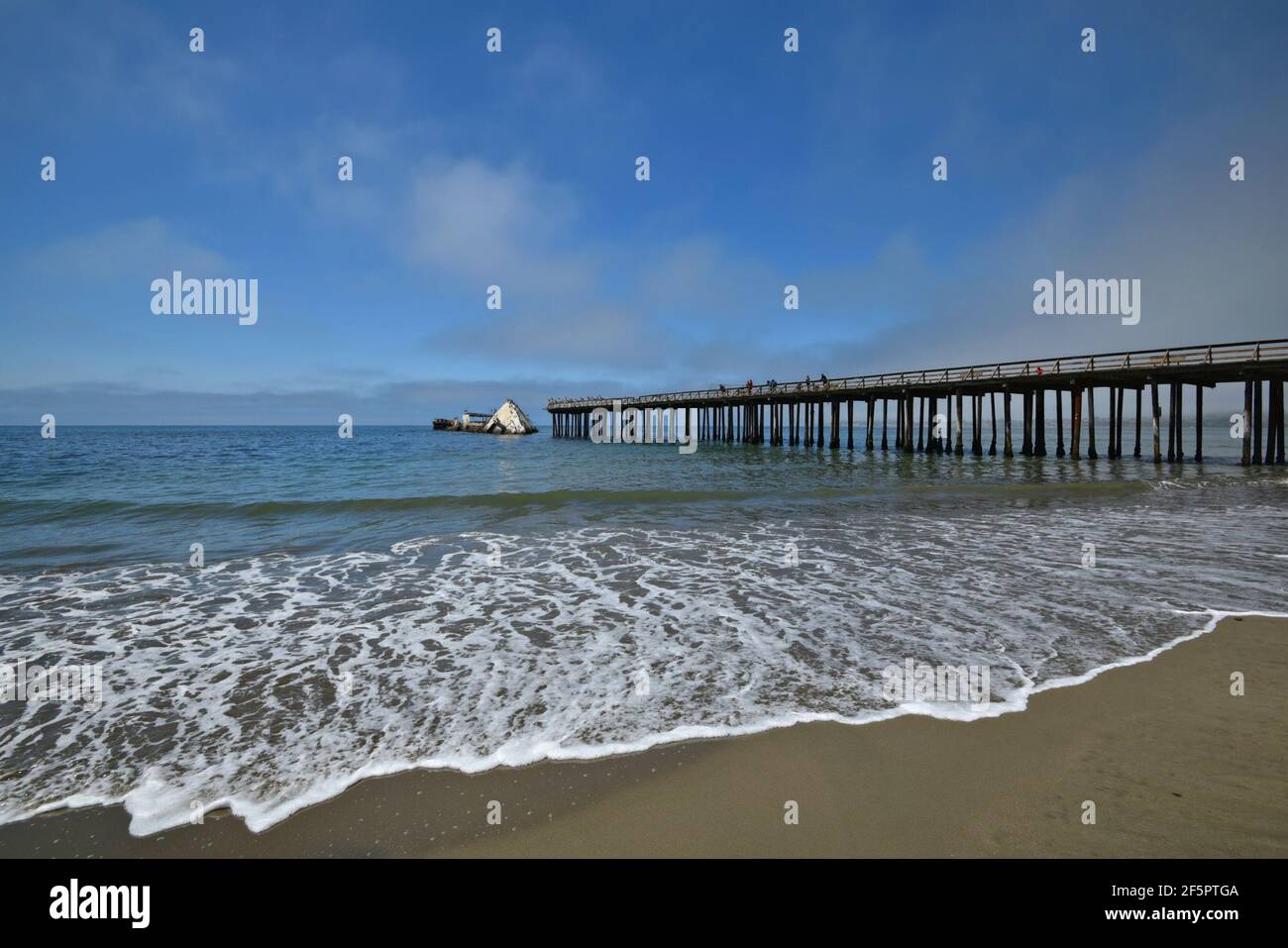 Landscape with view of Seacliff Beach wooden Pier and SS Palo Alto a  concrete freighter shipwreck in Aptos California, USA Stock Photo - Alamy