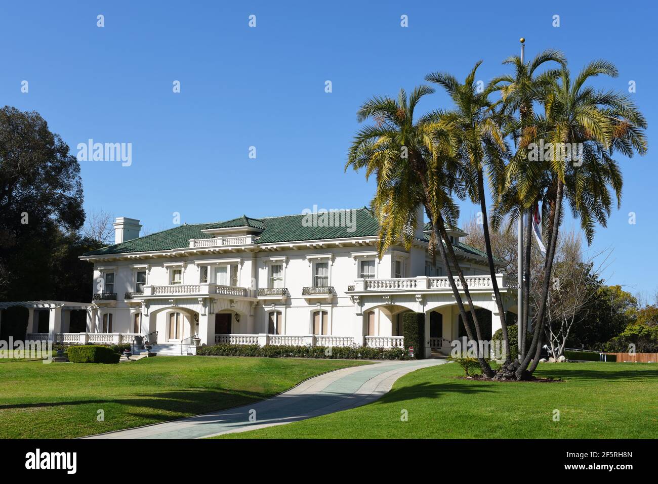 PASADENA, CALIFORNIA - 26 MAR 2021: The Tournament of Roses Headquarters Building on Orange Grove Boulevard. Stock Photo