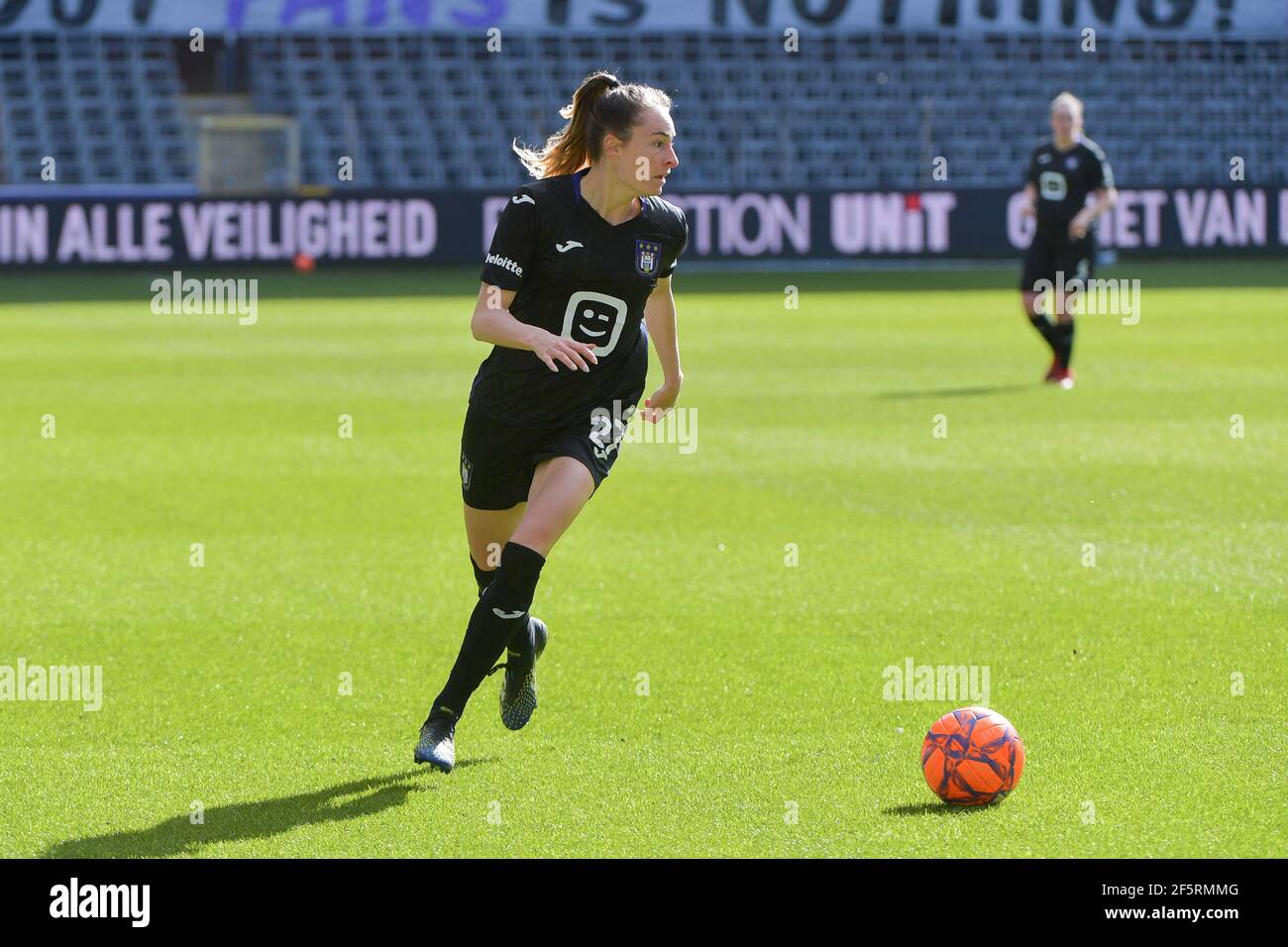 Anderlecht, Belgium. 27th Mar, 2021. Tessa Wullaert (27) of Anderlecht pictured during a female soccer game between RSC Anderlecht Dames and White Star Woluwe on the 18 th and last matchday before the play offs of the 2020 - 2021 season of Belgian Womens Super League, saturday 27 th of March 2021 in Brussels, Belgium . PHOTO SPORTPIX.BE | SPP | DIRK VUYLSTEKE Credit: SPP Sport Press Photo. /Alamy Live News Stock Photo