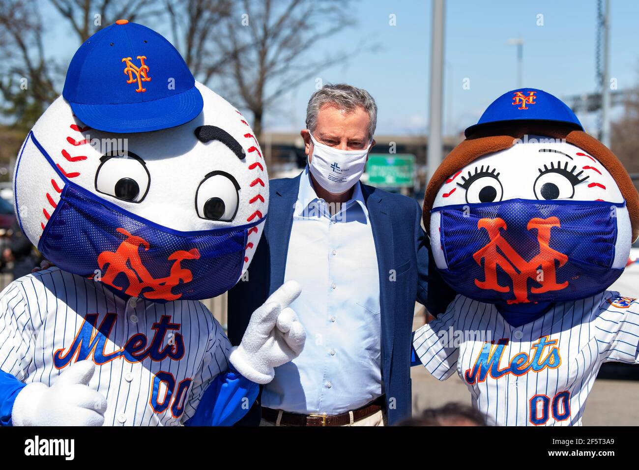 New York Mets Mascot High Resolution Stock Photography And Images Alamy