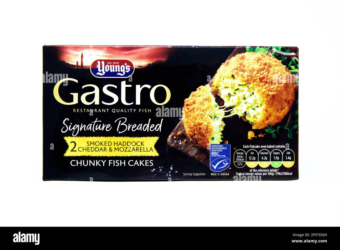 Youngs Gastro 2 Smoked Haddock Chunky Fish Cakes Stock Photo Alamy