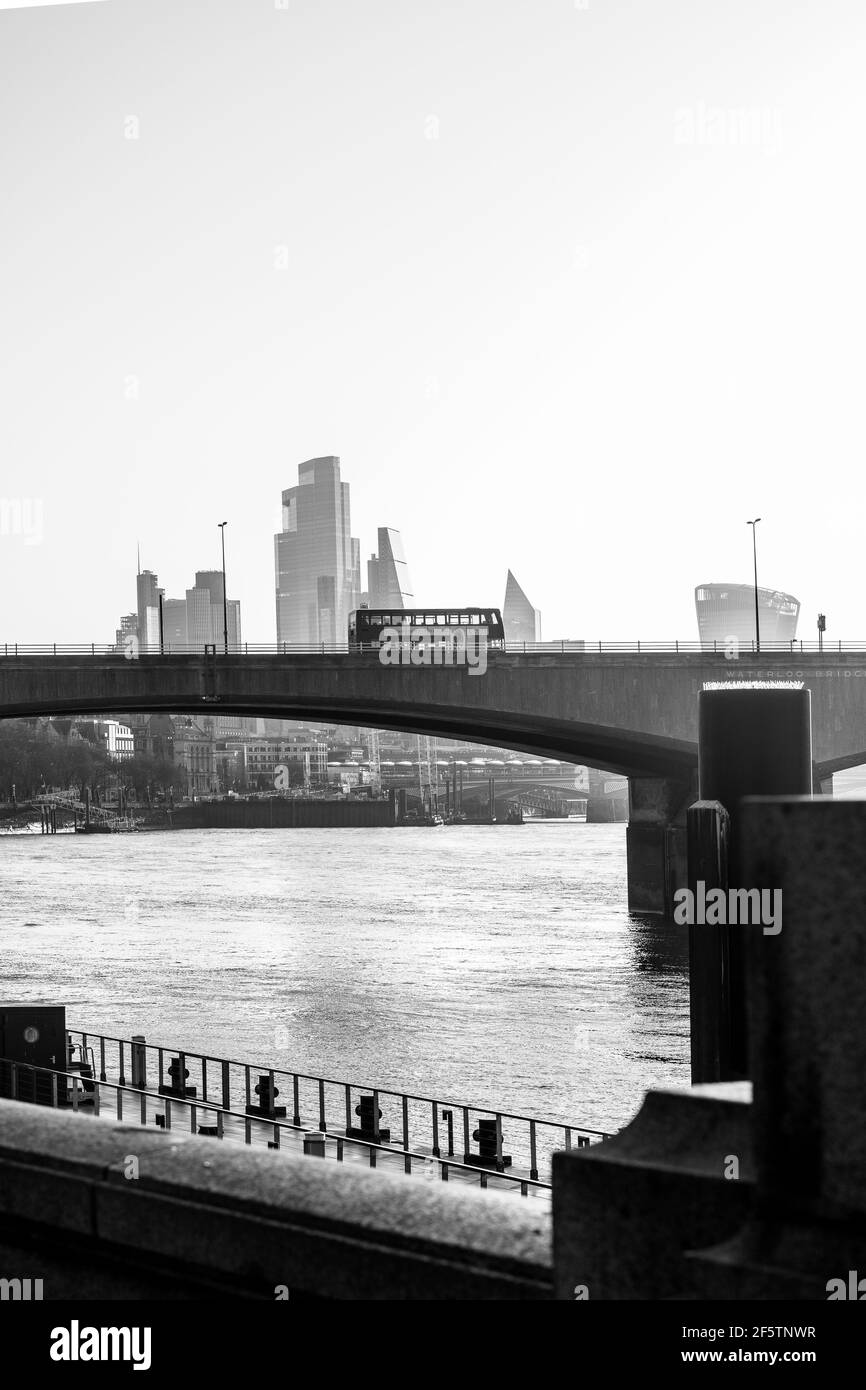 Oxo building river thames Black and White Stock Photos & Images - Alamy