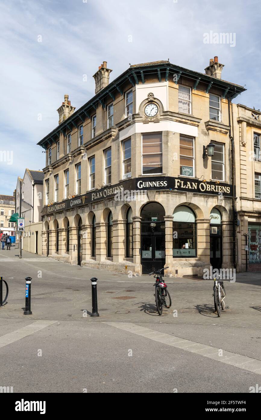 Flan O'Briens is an Irish pub in the City centre of Bath, Somerset