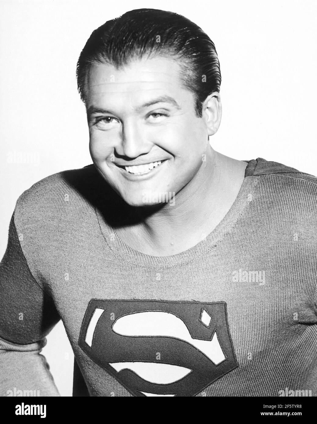 GEORGE REEVES in ADVENTURES OF SUPERMAN (1952), directed by GEORGE BLAIR, LEE SHOLEM and THOMAS CARR. Credit: Superman Inc. / Album Stock Photo