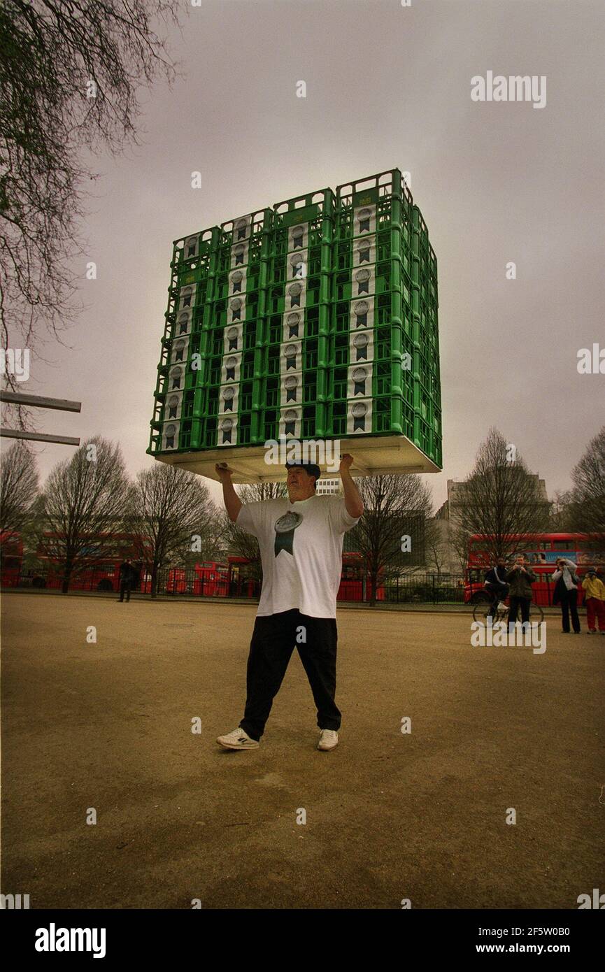 John Evans Milk Crate balancing World Record April 2001John Evans