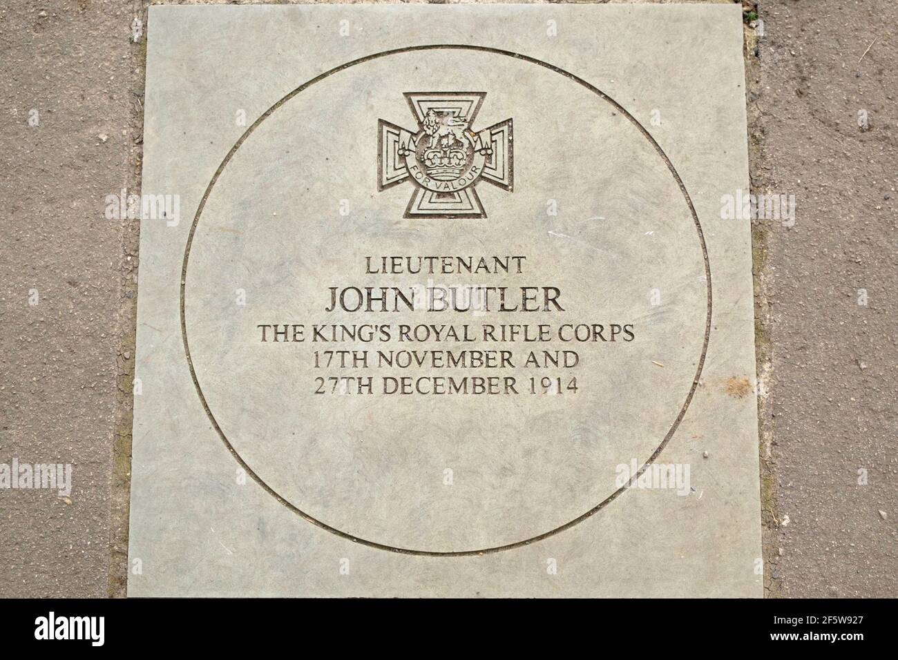 Around Berkeley, a small Gloucestershire town. Memorial for Lt. John Butler VC. Stock Photo