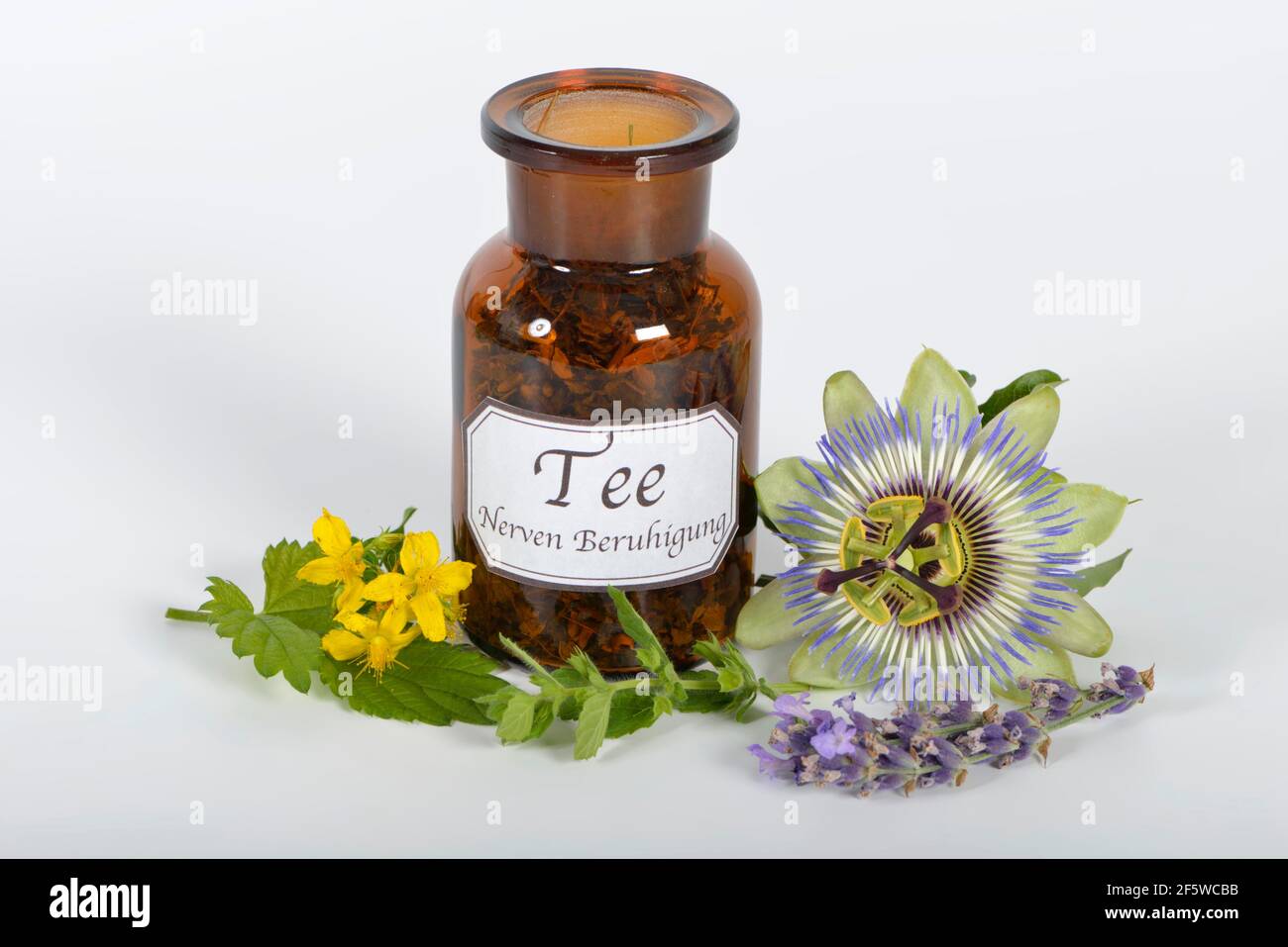 Nervous (Passiflora incarnata) and calming tea, lemon balm leaves (Lemon balm officinalis) lemon