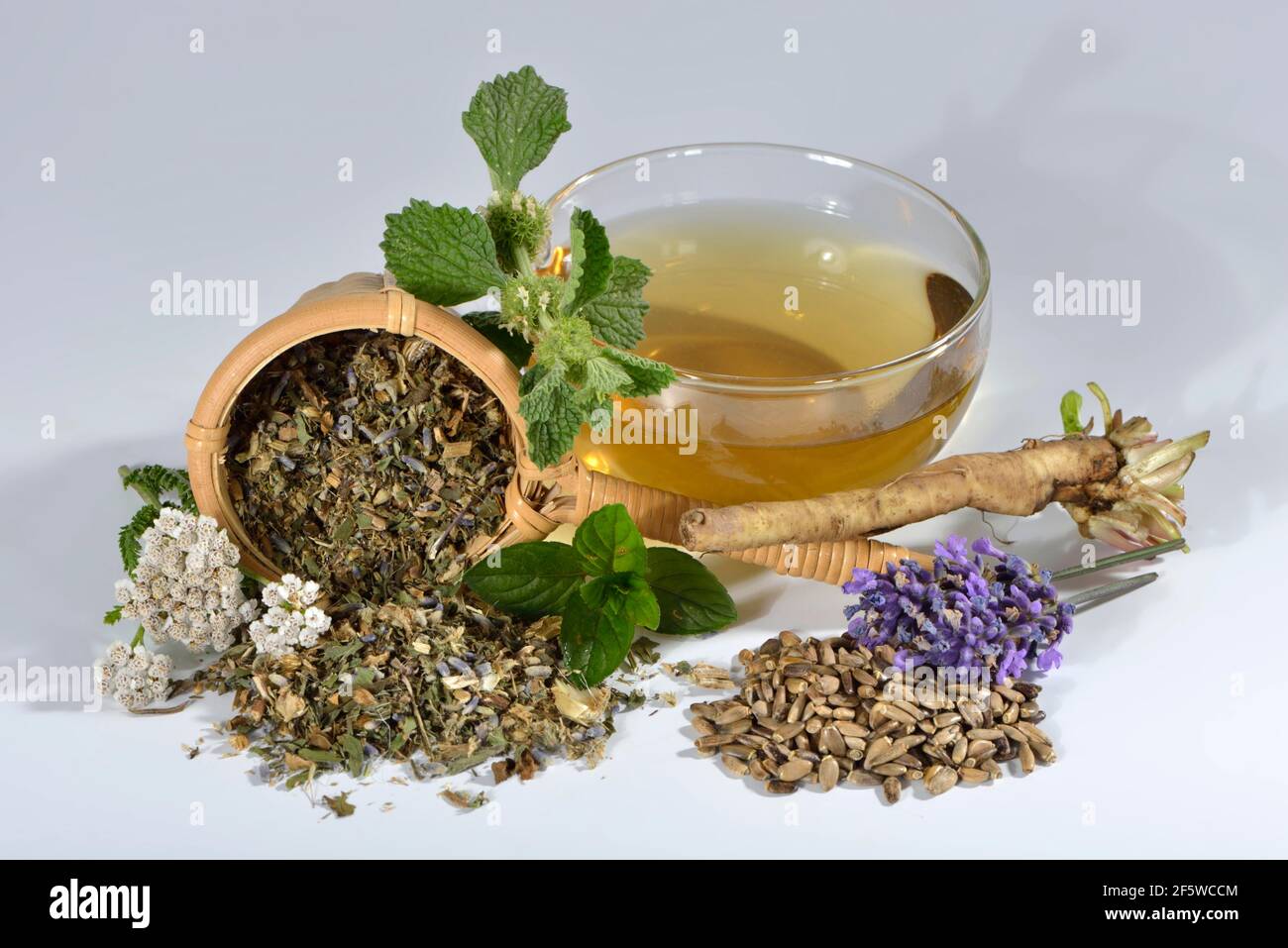Liver and gall tea (dandelion root) Lavender flowers, milk thistle fruit (Silybum marianum