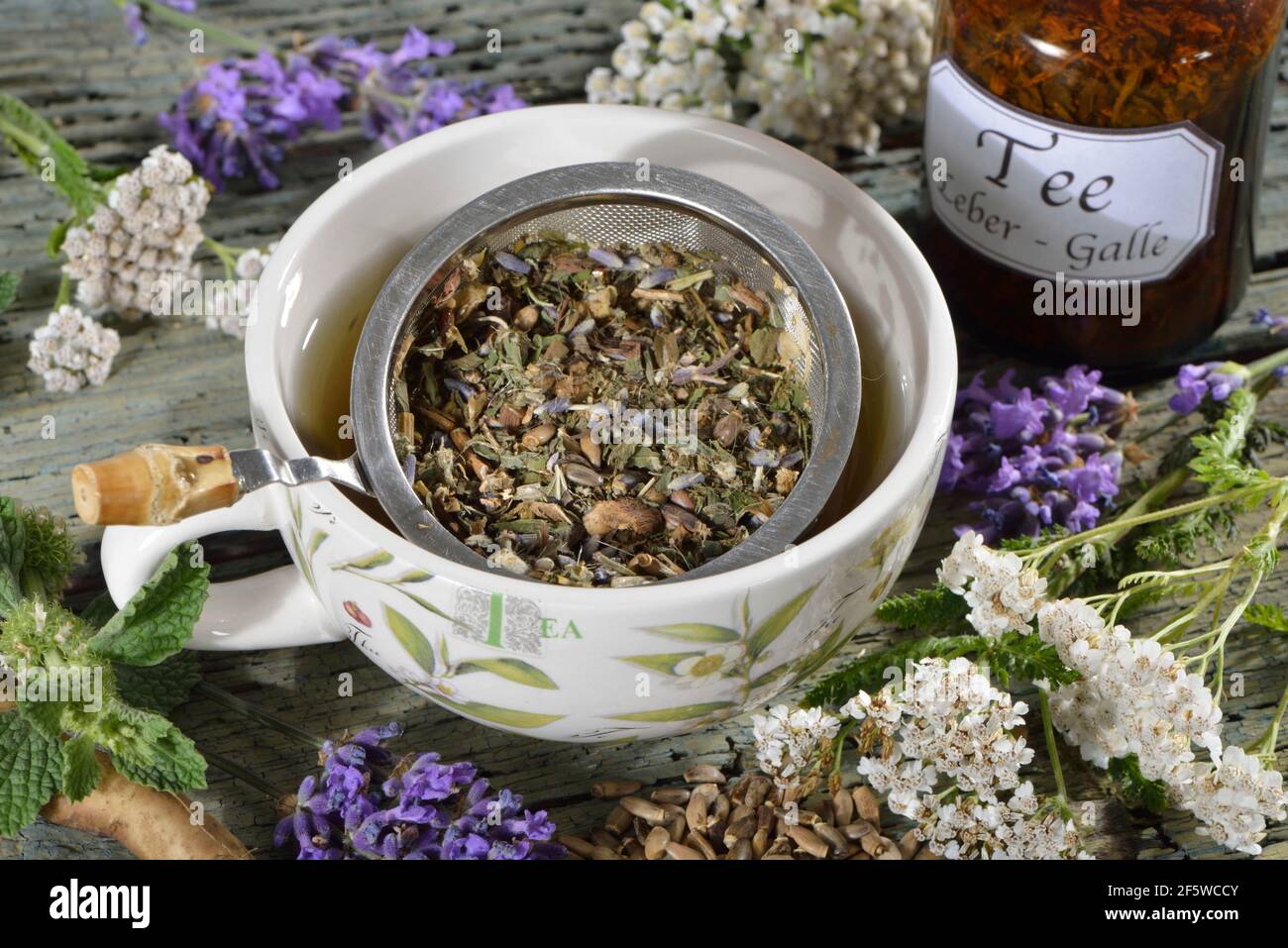 Liver and gall tea (dandelion root) Lavender flowers, milk thistle fruit (Silybum marianum