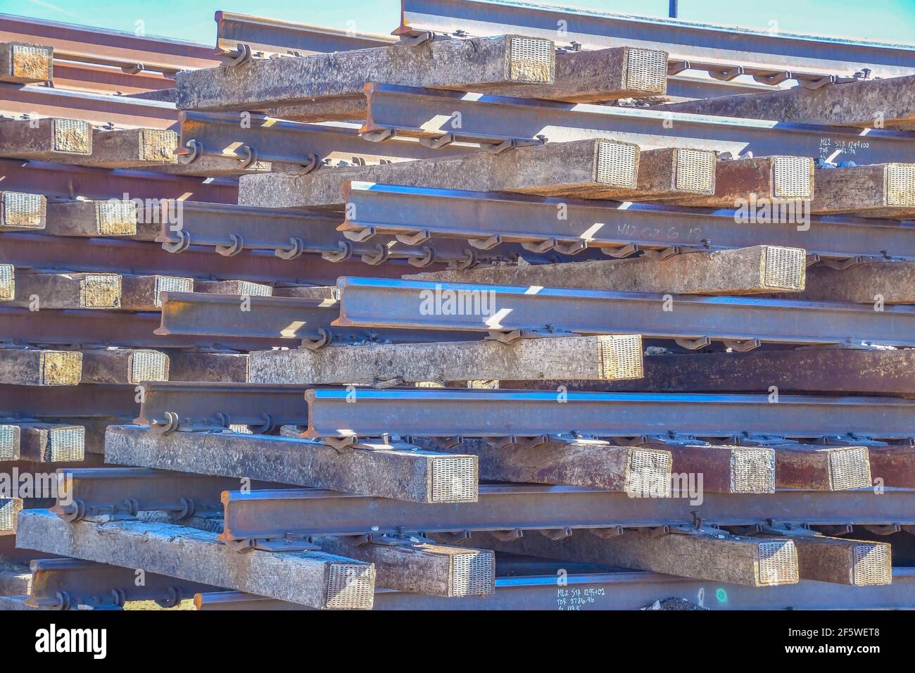 New railroad tie hires stock photography and images Alamy