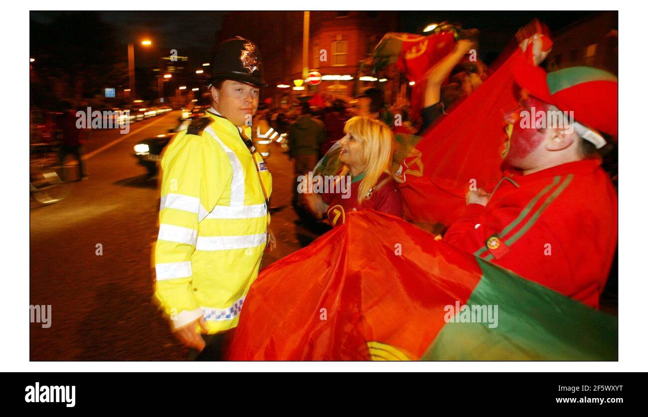 Euro 2004 england fans hi-res stock photography and images Euro 2004 england fans hi-res stock photography and images