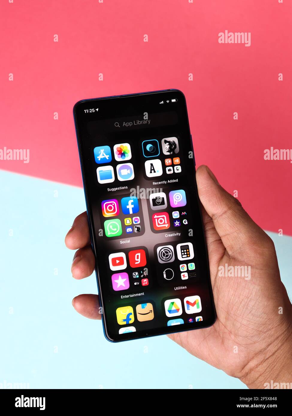 App drawer ios hi-res stock photography and images - Alamy