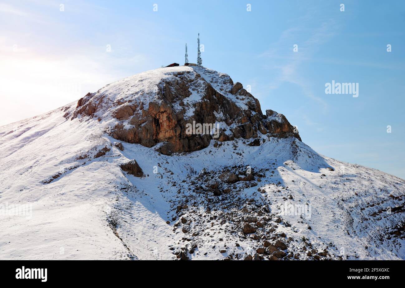 Summit of the Col Rodella (2484m), in the Italian Dolomites, South Tyrol, Italy. Winter mountain landscape. Stock Photo