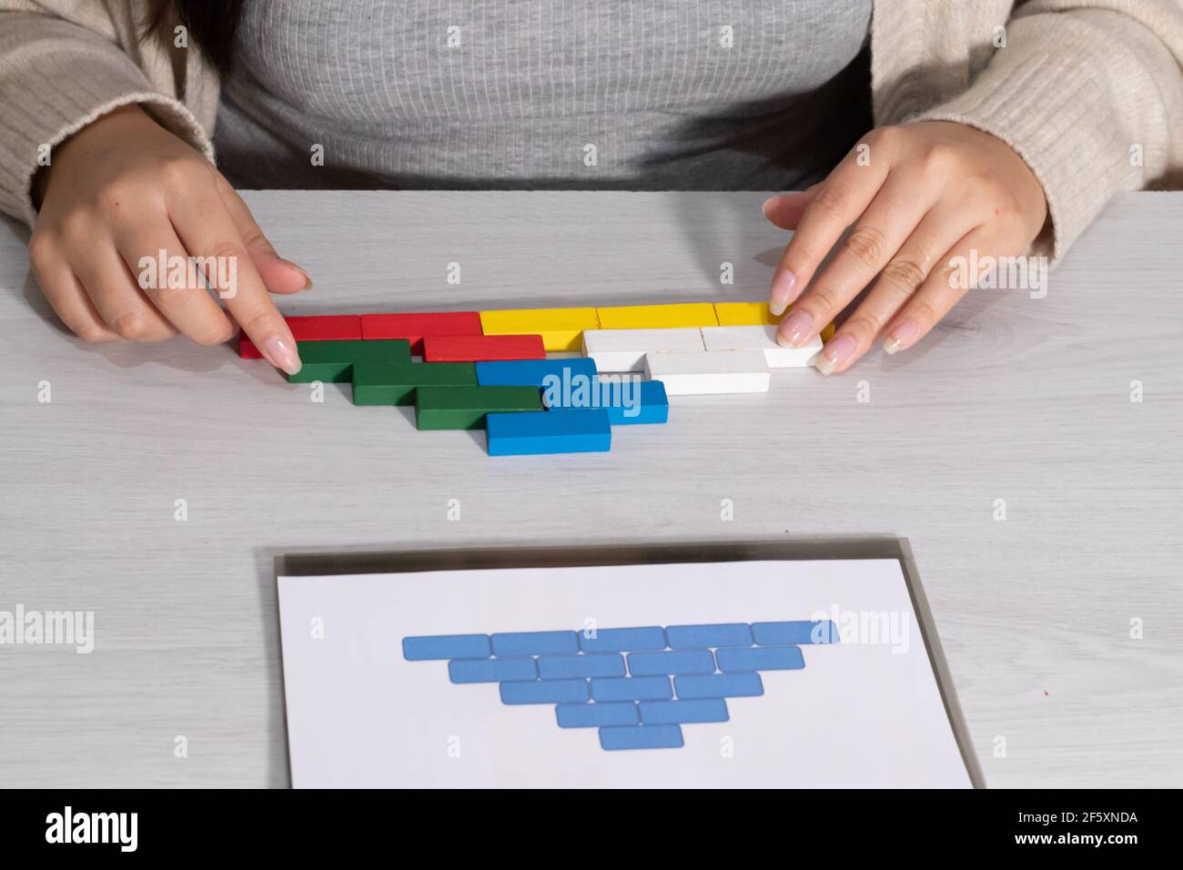 the wall board game Stock Photo Alamy