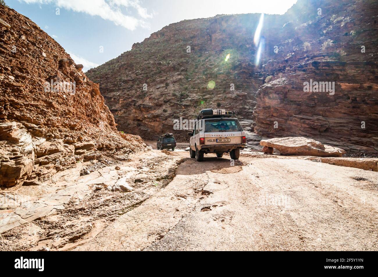 Aouli, Morocco - April 10, 2015. Two old Range Rover Classics in valley of mines near Midelt Stock Photo