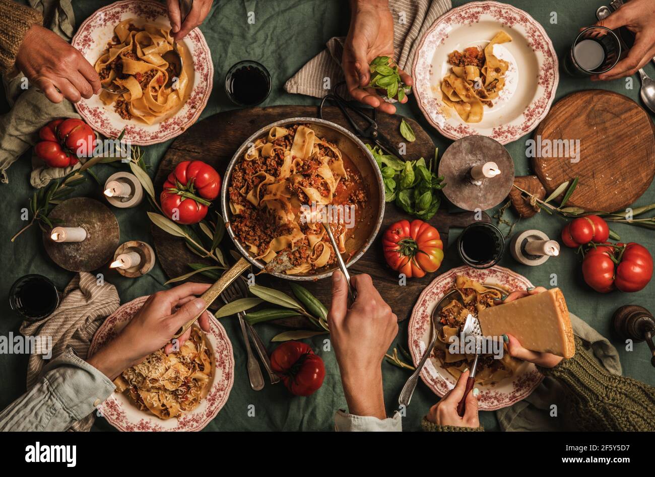 Italian family dinner old hi-res stock photography and images - Alamy