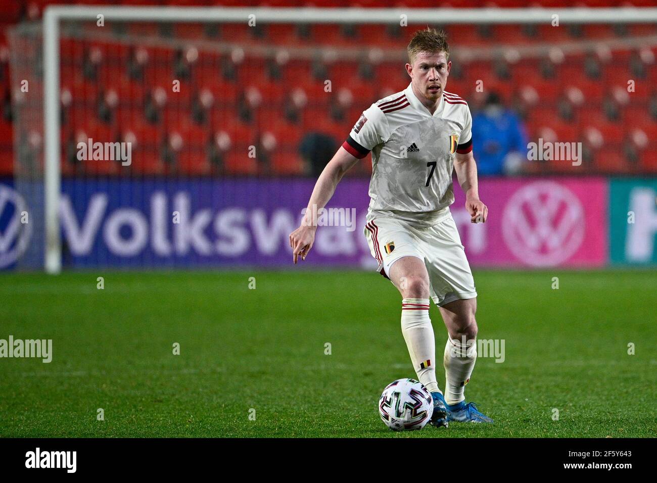 Kevin De Bruyne of Belgium holds a ball in his hand during the Uefa Nations  League semi-final football match between Belgium and France at Juventus  stadium in Torino (Italy), October 7th, 2021.