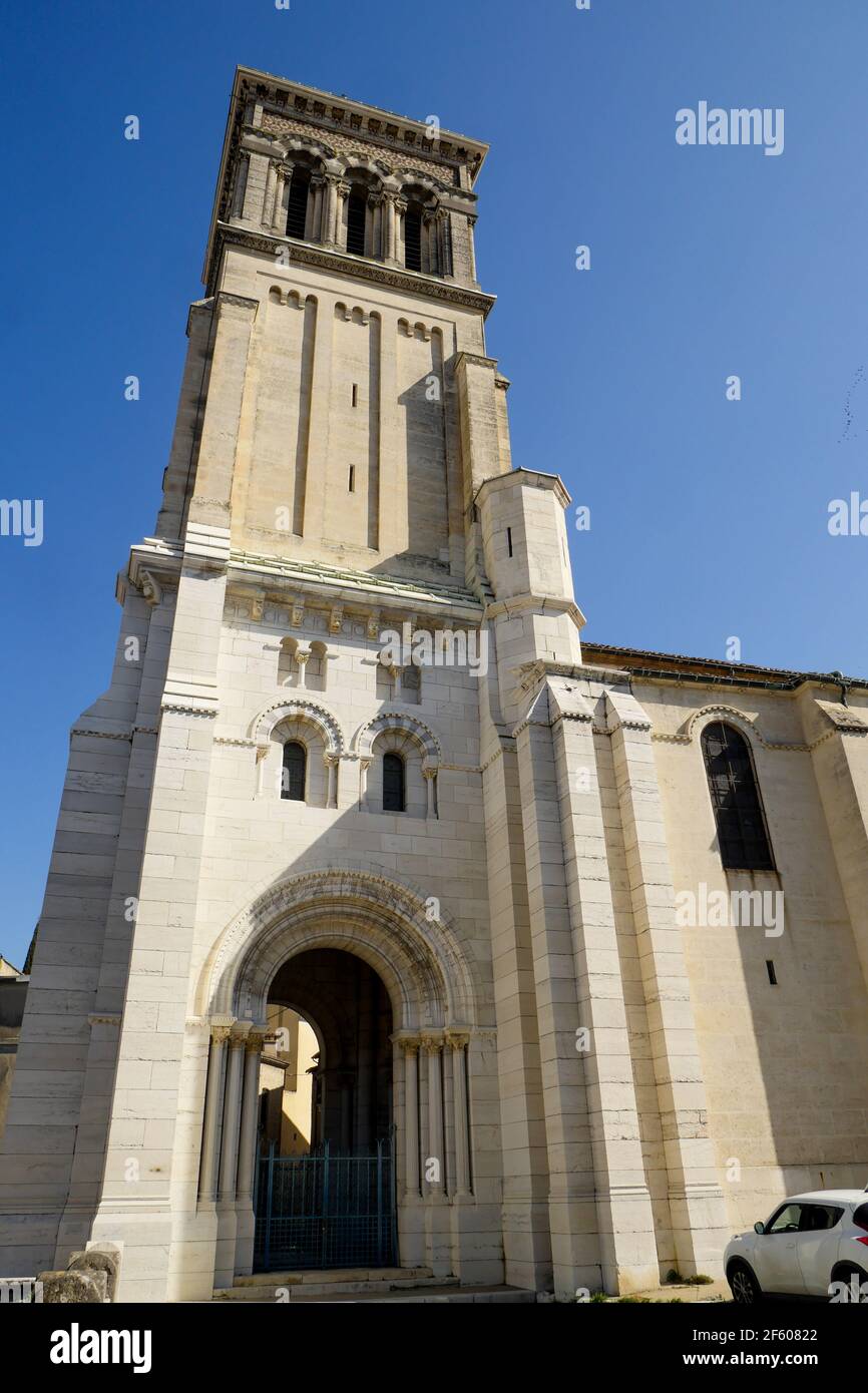 SaintApollinaire cathedral, Valence, Drome, France Stock Photo Alamy