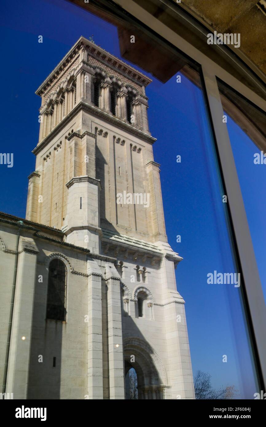 SaintApollinaire cathedral, Valence, Drome, France Stock Photo Alamy