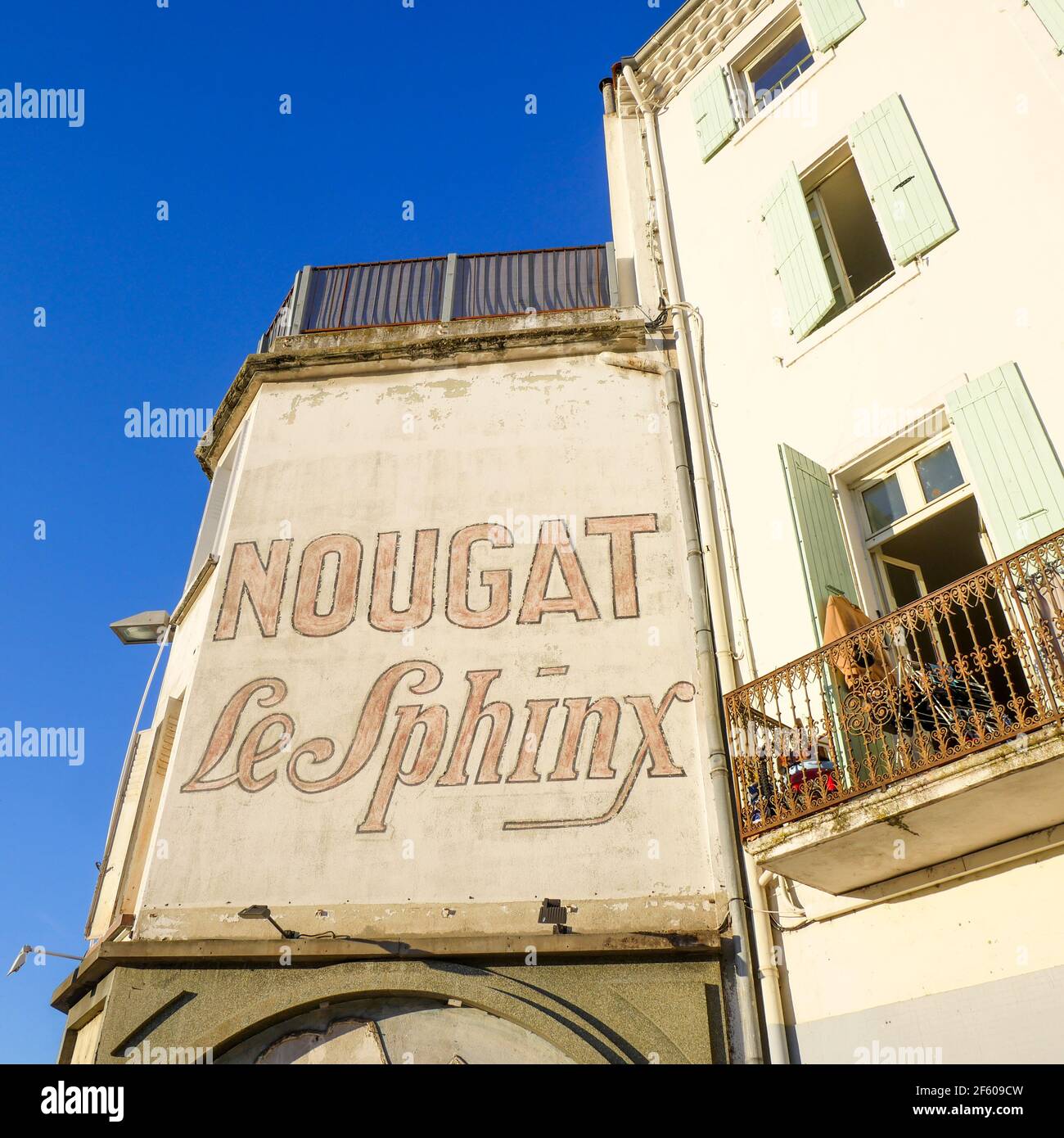 French Wall Painted Advertising High Resolution Stock Photography And Images Alamy