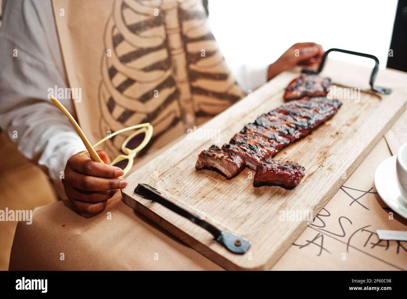 African woman eat spicy hi-res stock photography and images - Alamy