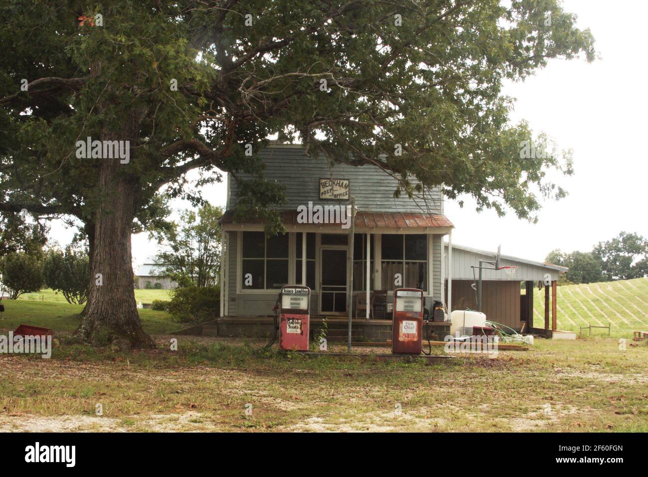 Appomattox County, VA, USA. The old Beckham Post Office, with an abandoned gas station in the front yard. Stock Photo