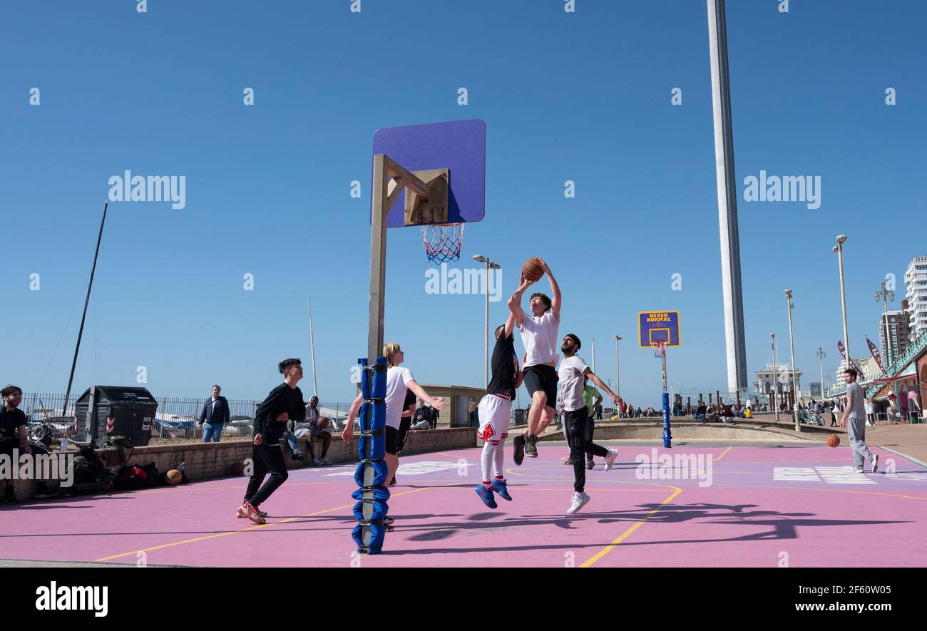 Basketball court brighton hi res stock photography and images Alamy