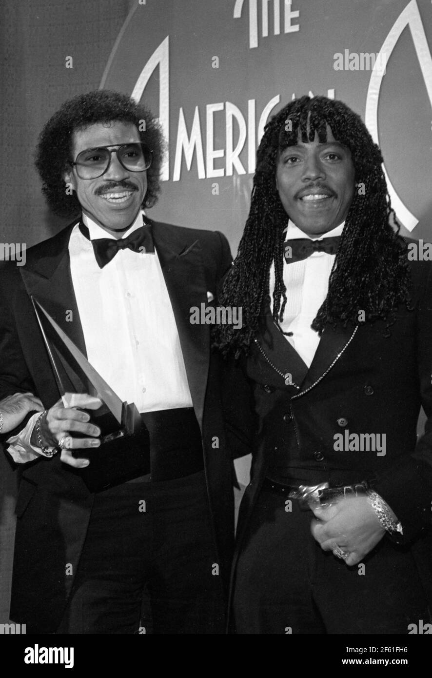 Lionel Richie and Rick James at the 10th Annual American Music Awards January 17, 1983 Credit: Ralph Dominguez/MediaPunch Stock Photo