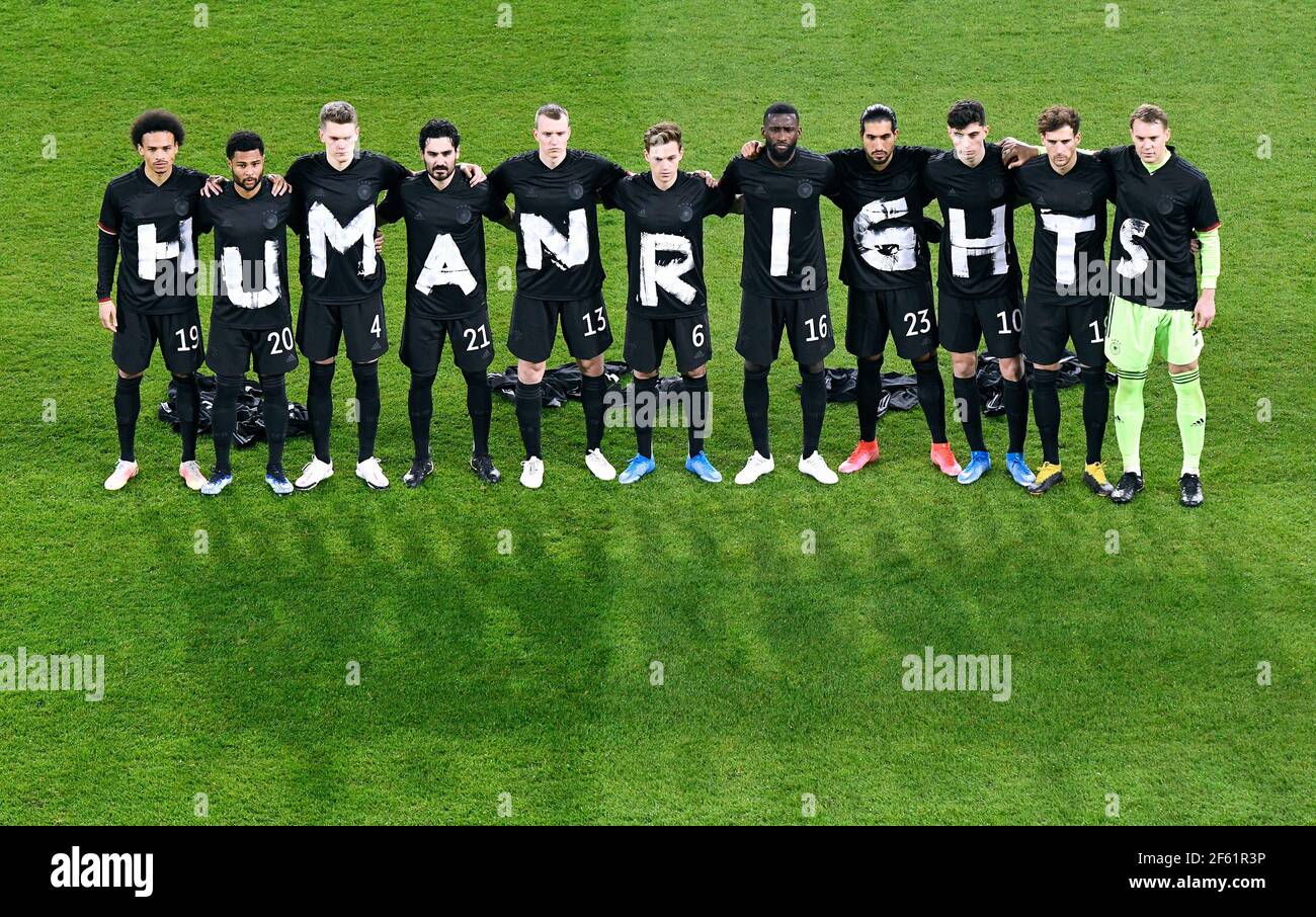 International football match, World Cup qualifier in Duisburg; Germany vs  Iceland; The German team with political message: Human Rights Stock Photo -  Alamy